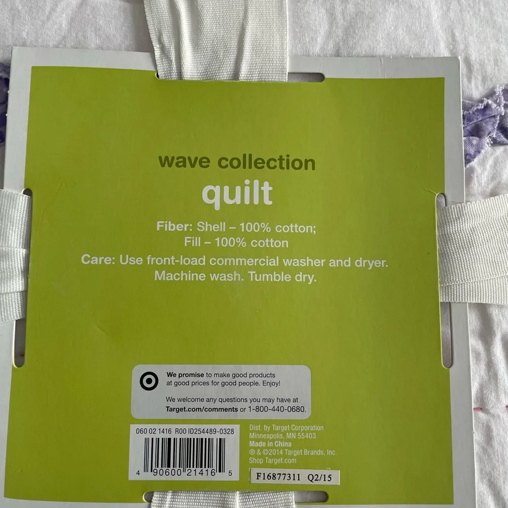 Brand New Circo Full/ Queen Sz Girls3 pc Quilt Set Wave Collection